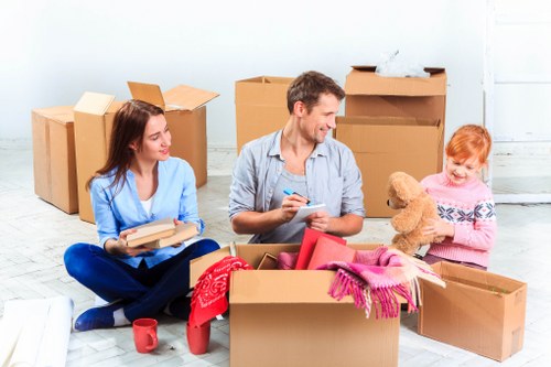 Moving truck service for homes in West Kensington