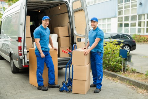 Removal van service for homes and flats in West Kensington